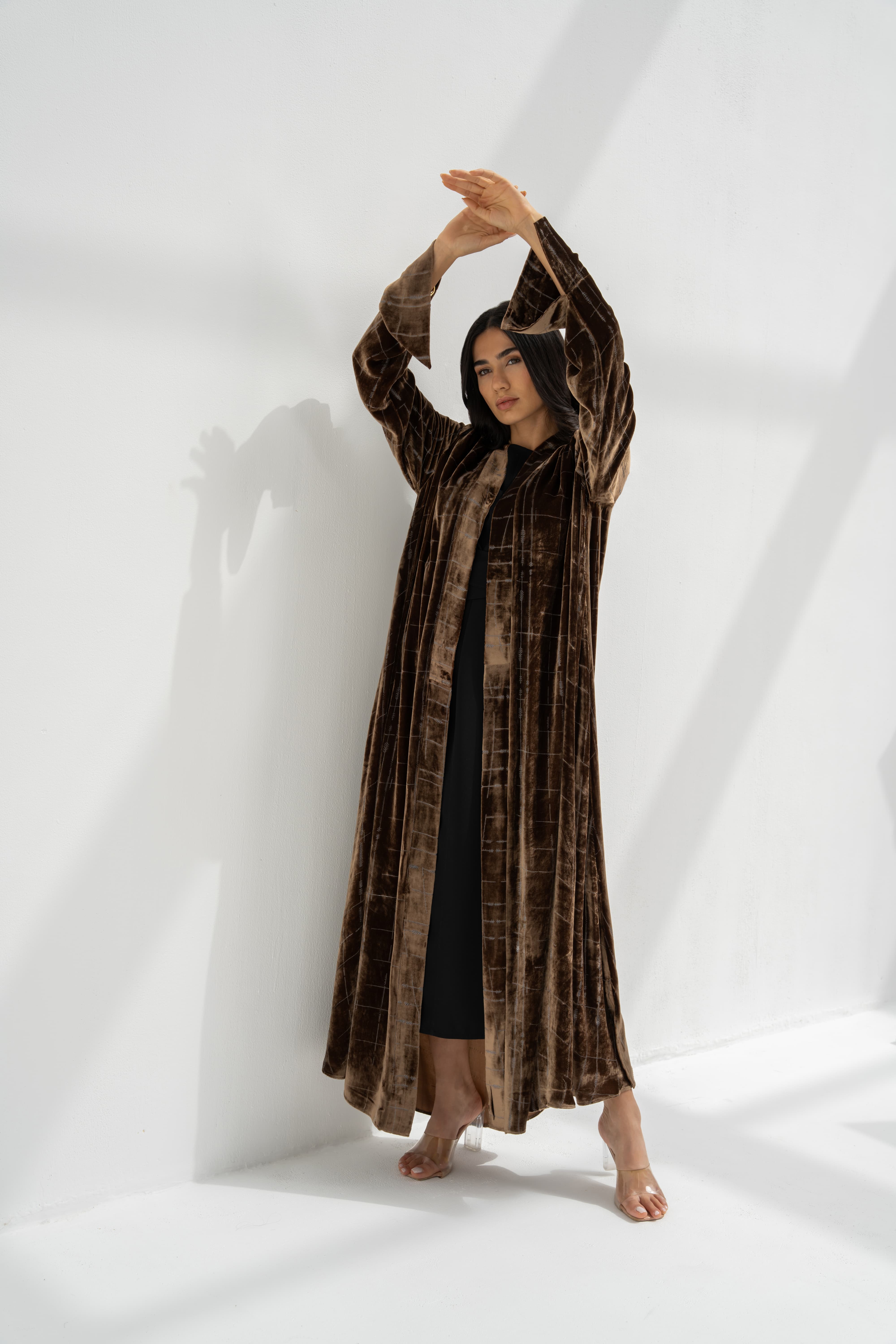 A25-60 Traditional Bronze Acut/Bisht