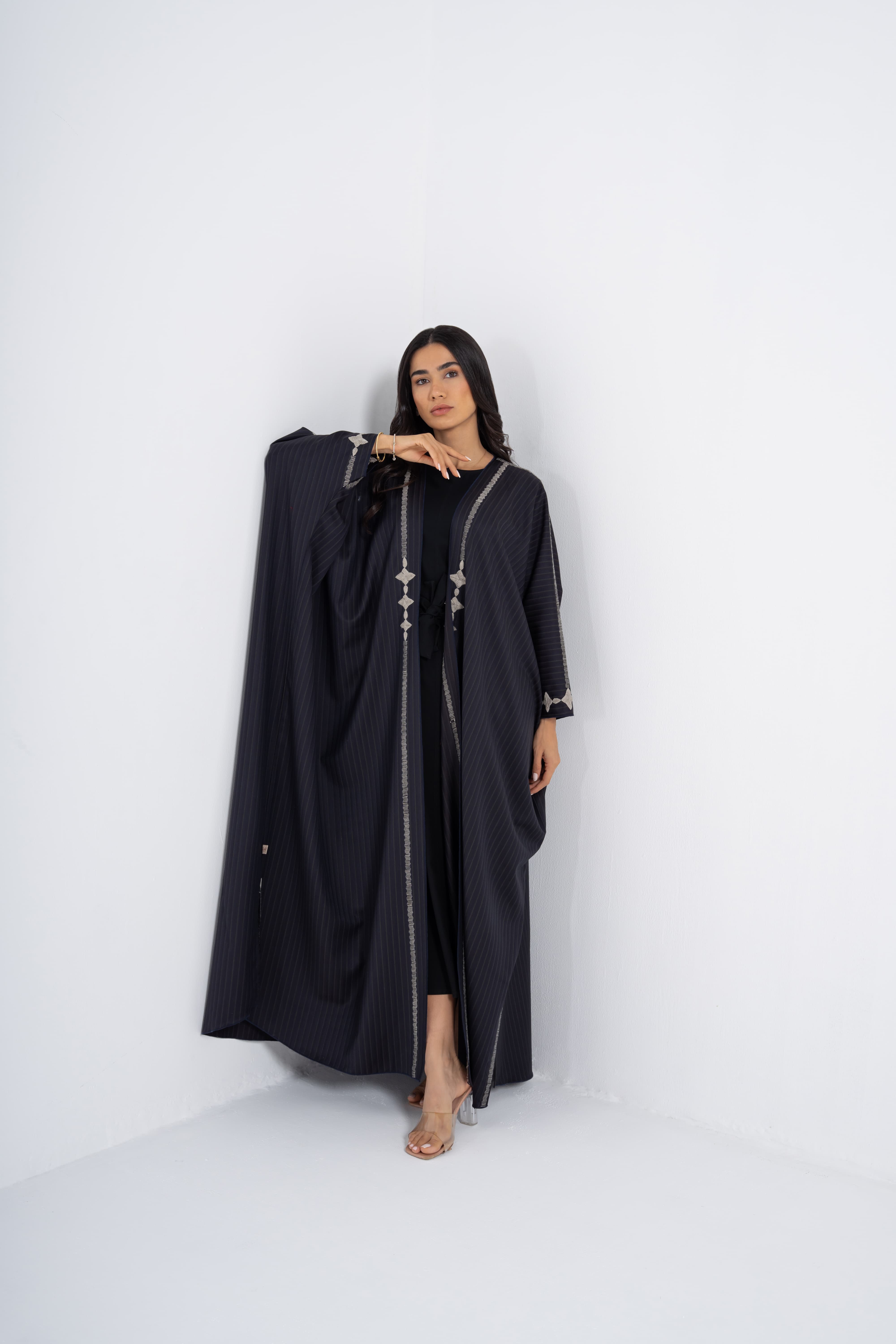 A25-52 Strip Embrodiary Bige