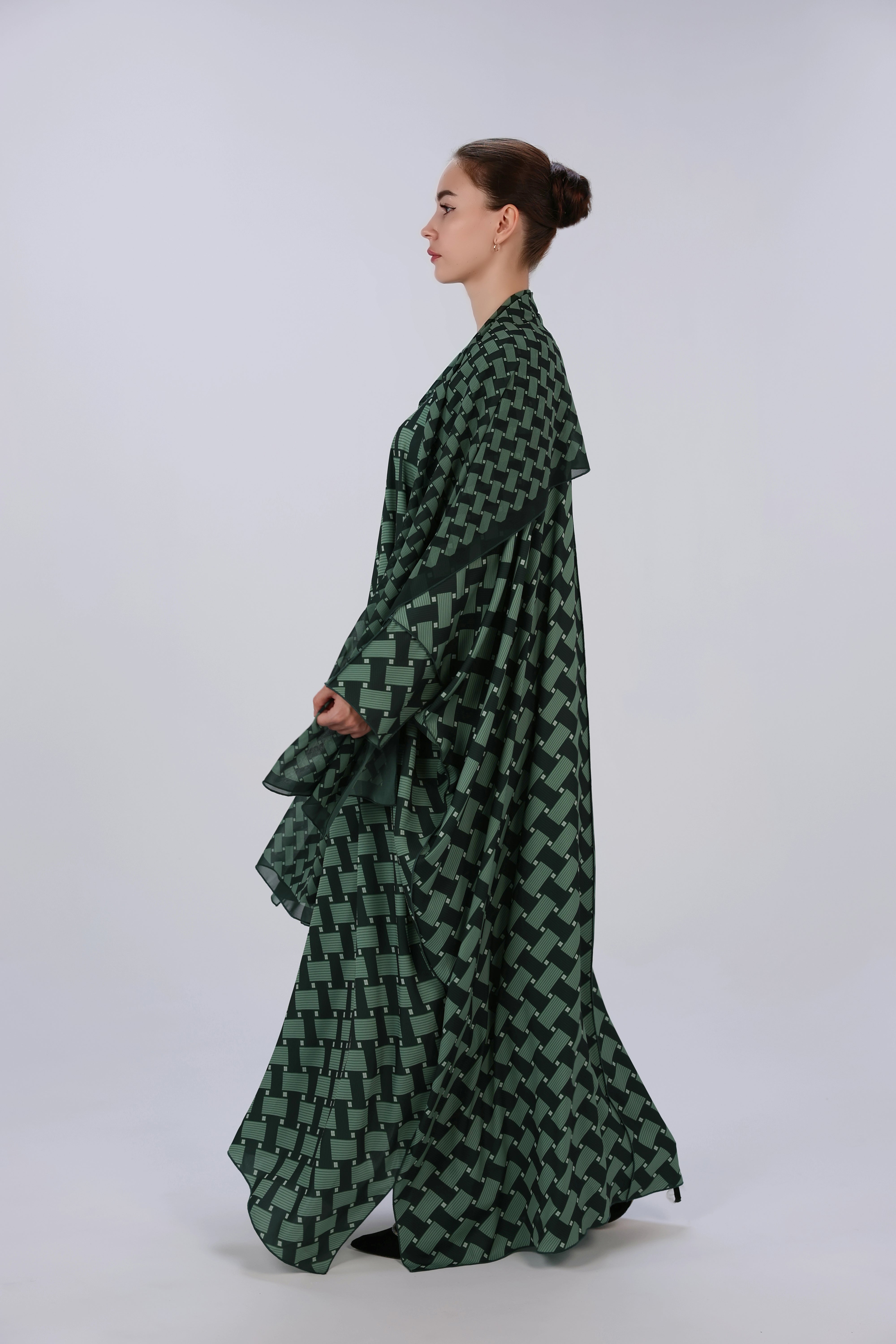 A25-34 Sequence Green