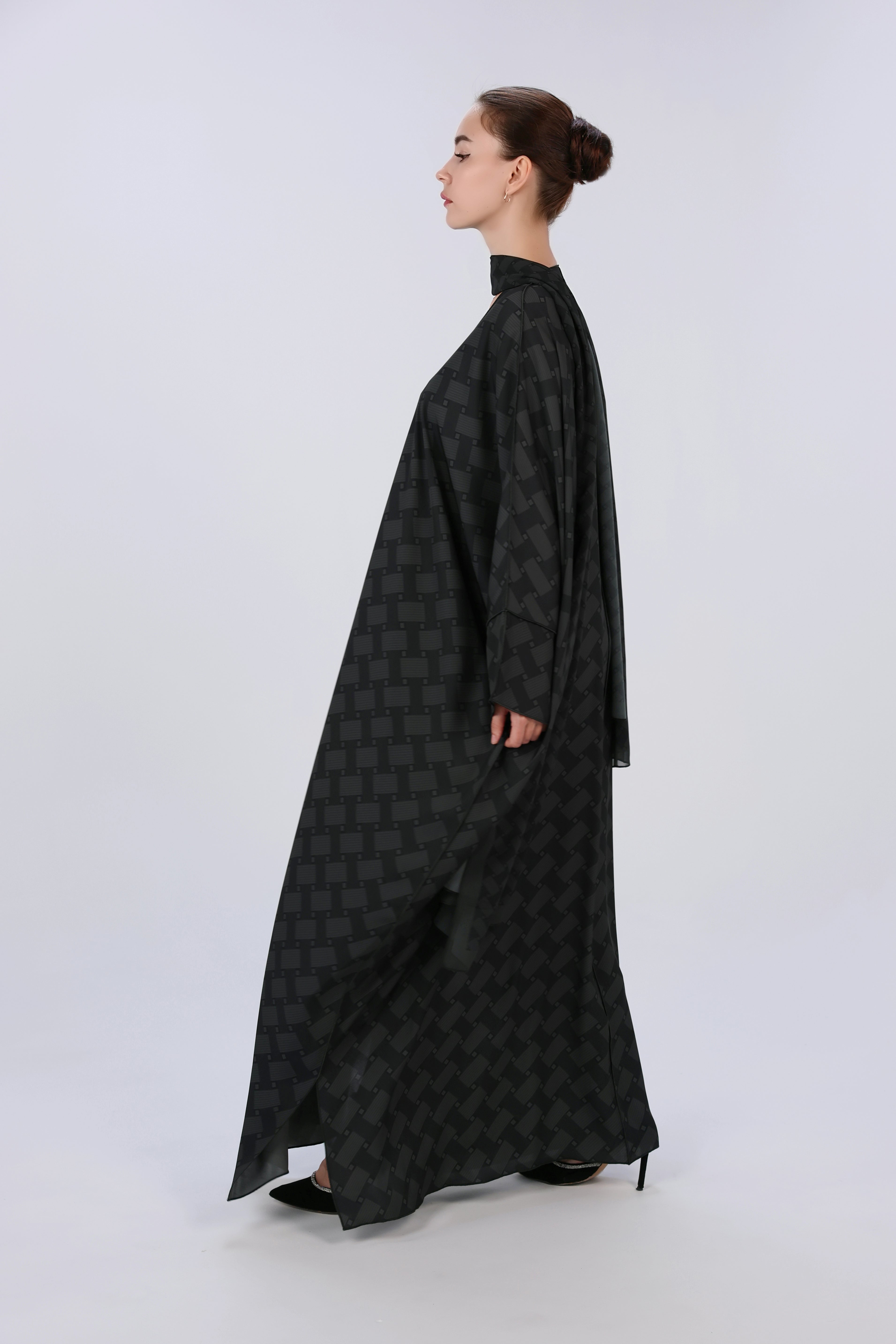 A25-35 Sequence Black